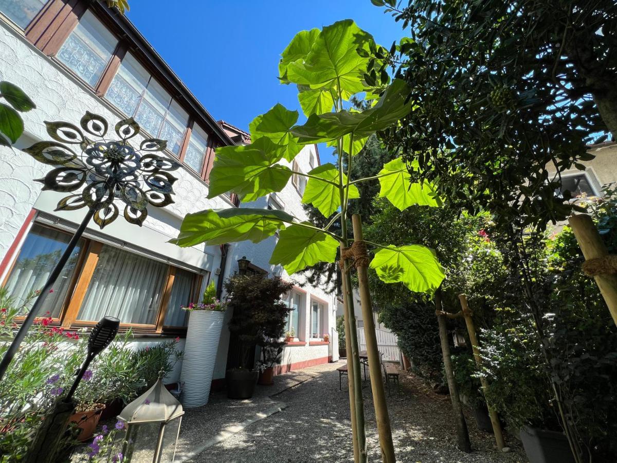 Haus Pia Executive Suites フリードリヒスハーフェン エクステリア 写真