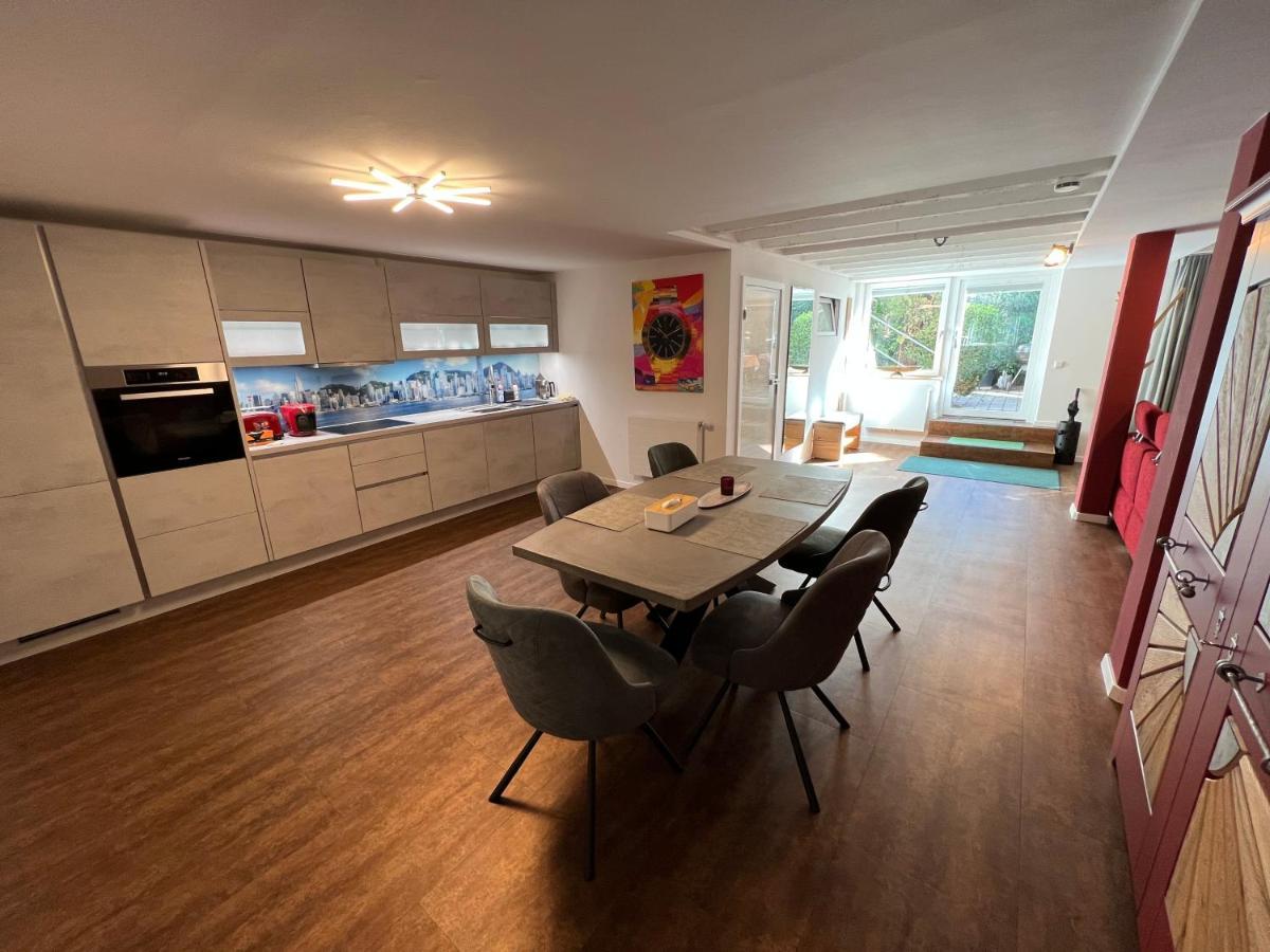 Haus Pia Executive Suites フリードリヒスハーフェン エクステリア 写真