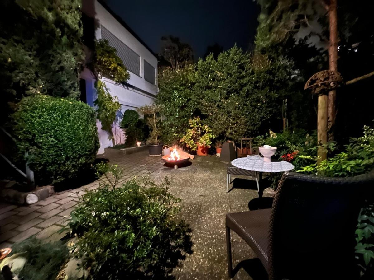 Haus Pia Executive Suites フリードリヒスハーフェン エクステリア 写真